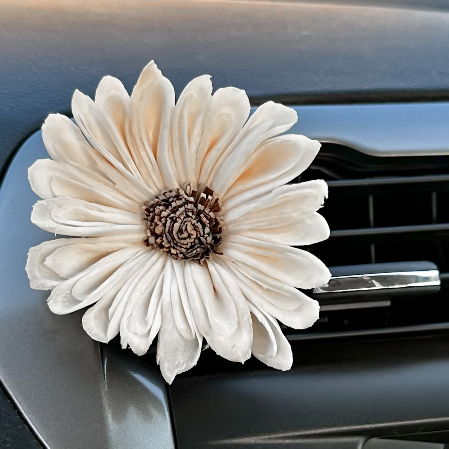 Cashmere Breeze Car Freshener Air Vent Clip